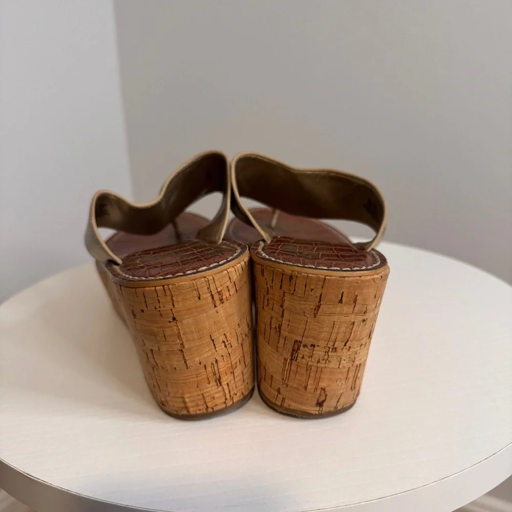 Sam Edelman Metallic Gold ROMY Wedge Cork Thong Sandals - Size 9